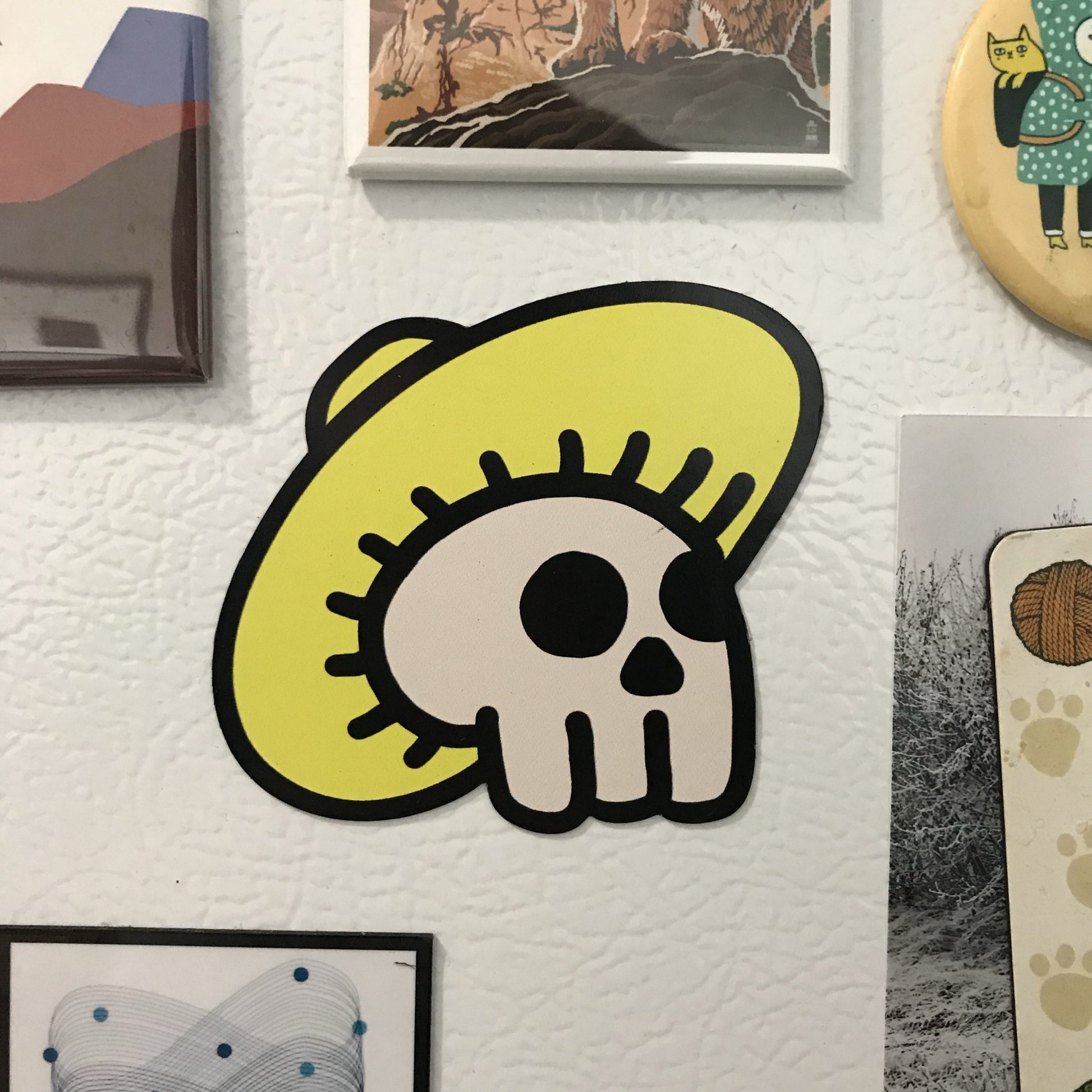 Skull Magnet image 0